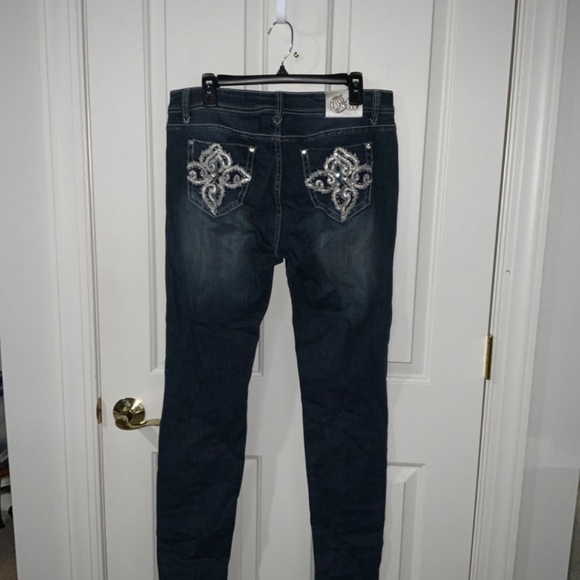 Celio Jeans - Rear Pocket Design - Picture 3 of 5